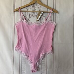 SKIMS Fits Everybody Lace Cami Bodysuit Bubble Gum Tonal Pink Size L NWT $64